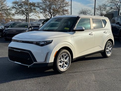 New 2025 Kia Soul LX image 6