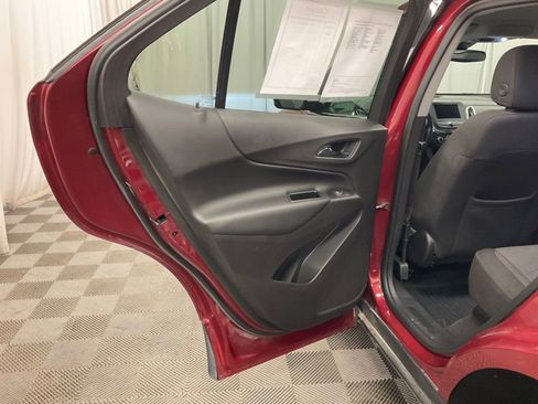 Used 2020 Chevrolet Equinox LT image 22