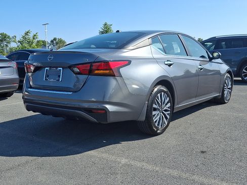 Certified 2023 Nissan Altima 2.5 SV AWD/4WD image 6