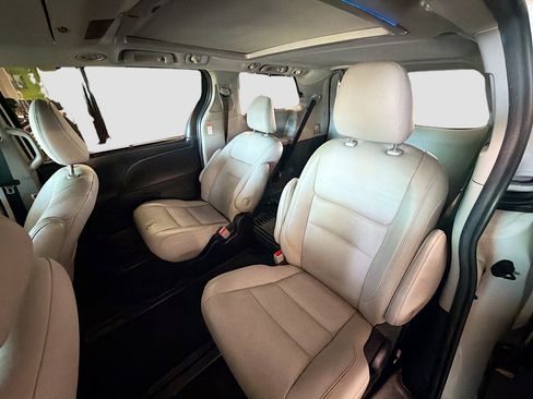 Used 2017 Toyota Sienna Limited Premium w/ Protection Package AWD/4WD image 27