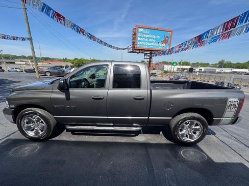 Used 2004 Dodge Ram 1500 Truck SLT w/ Quad Cab Value Group RWD image 2