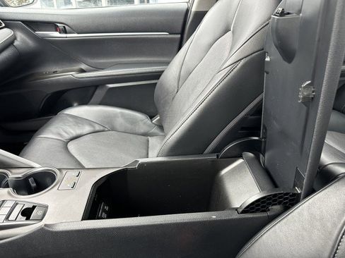 Used 2023 Toyota Camry XSE image 33