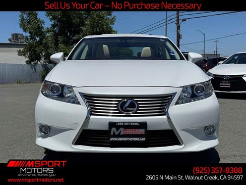 Used 2015 Lexus ES 350 w/ Premium Package FWD image 2