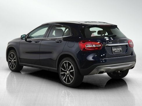 Used 2017 Mercedes-Benz GLA 250 4MATIC image 3