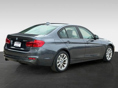 Used 2016 BMW 320i xDrive Sedan image 7