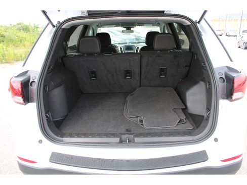 Used 2023 Chevrolet Equinox LT image 9