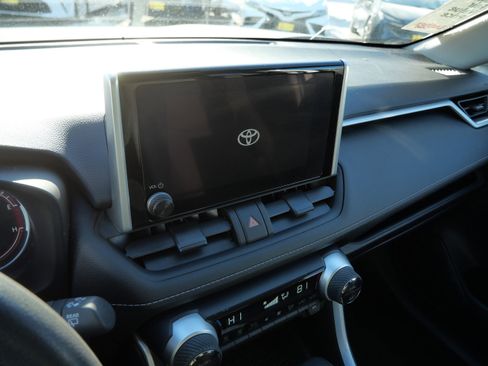 Certified 2025 Toyota RAV4 XLE image 22