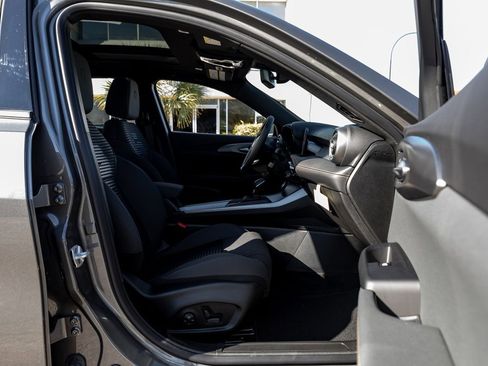 New 2025 Alfa Romeo Tonale image 28