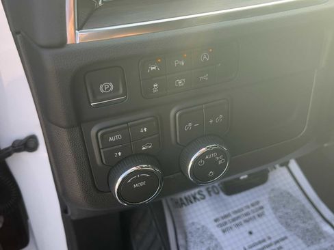 New 2026 Chevrolet Suburban LS AWD/4WD image 15