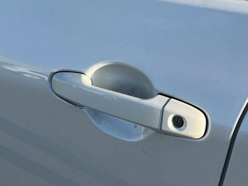 Certified 2016 Toyota Camry SE image 7