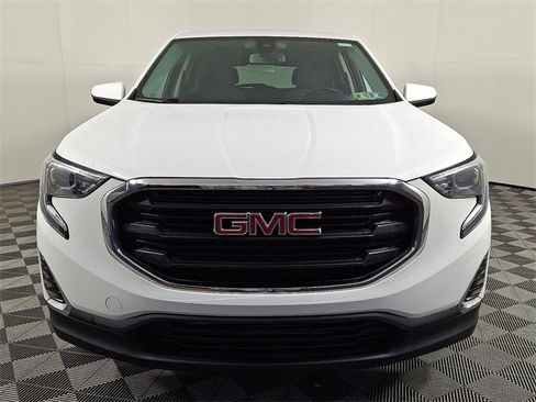 Used 2021 GMC Terrain SLE w/ LPO, Floor Liner Package image 5