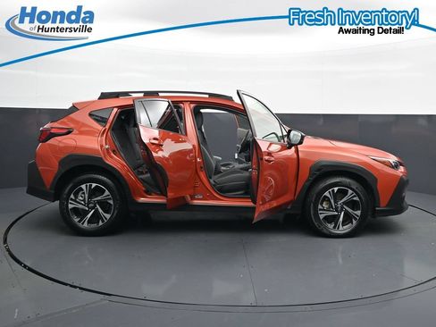 Used 2025 Subaru Crosstrek 2.5i Premium AWD/4WD image 42