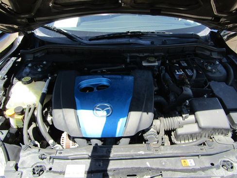 Used 2012 MAZDA MAZDA3 i Touring FWD image 12