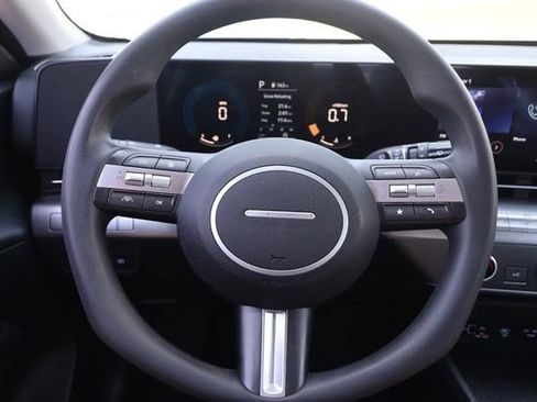 Used 2025 Hyundai Kona SE FWD image 10