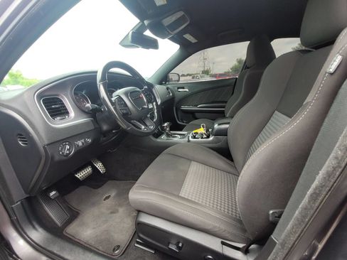Used 2019 Dodge Charger GT RWD image 6