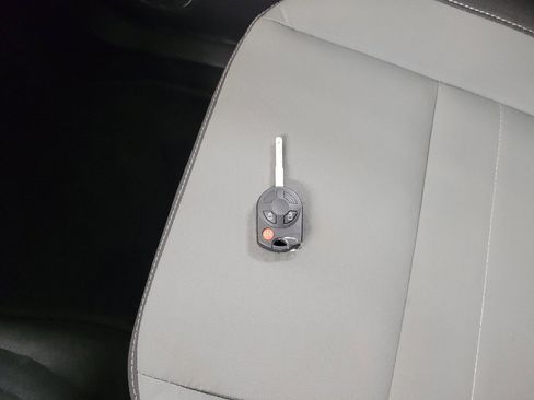 Used 2014 Ford Escape SE image 32