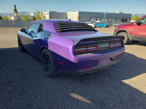 Used 2019 Dodge Challenger SRT Hellcat w/ Plus Package RWD image 11