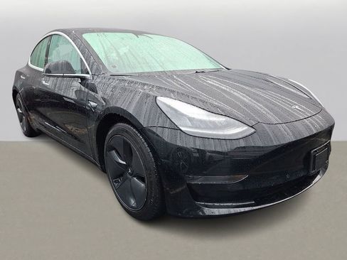 Used 2020 Tesla Model 3 Standard Range Plus image 3