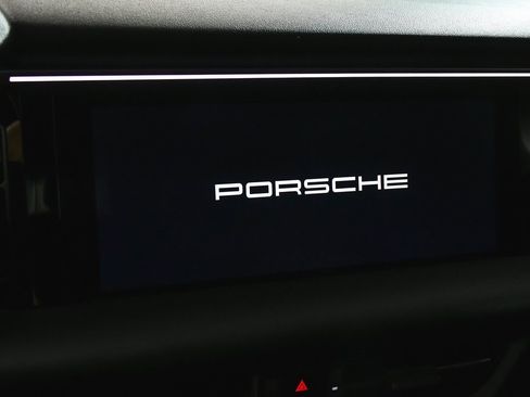 Used 2025 Porsche Macan 4 Electric image 19