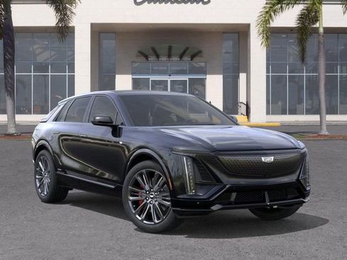 New 2026 Cadillac Lyriq V image 7