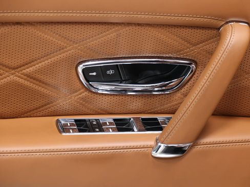 Used 2014 Bentley Flying Spur W12 AWD/4WD image 11