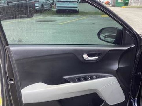 Used 2022 Kia Rio S image 17