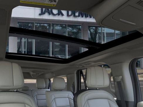 New 2026 Lincoln Navigator L Reserve w/ Jet Appearance Package AWD/4WD image 22