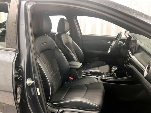 Used 2023 Kia Forte GT-Line w/ GT-Line Technology Package image 11