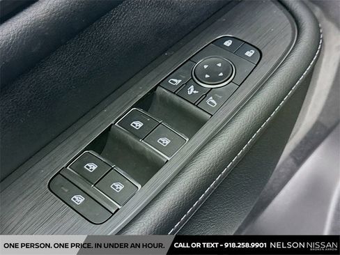 New 2026 Nissan Armada SL w/ Captain's Chari Seat Package image 18