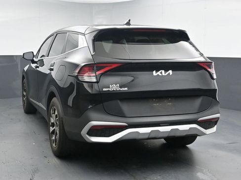 Used 2025 Kia Sportage EX FWD image 6