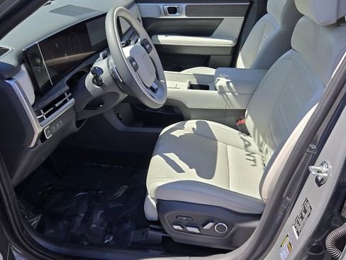 Used 2024 Hyundai Santa Fe Calligraphy FWD image 10