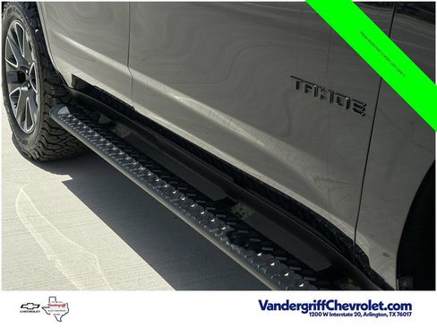 Certified 2022 Chevrolet Tahoe Z71 w/ Luxury Package AWD/4WD image 10