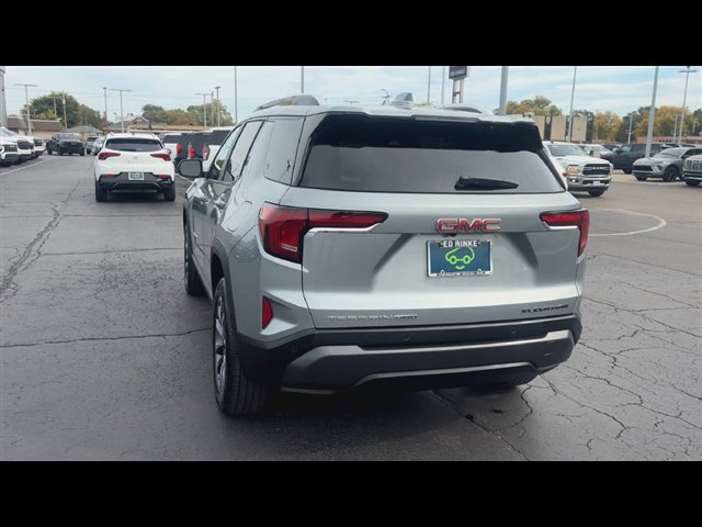 Used 2025 GMC Terrain Elevation w/ Elevation Premium Package AWD/4WD image 7