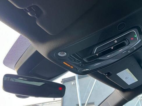 Used 2019 Audi Q8 Prestige AWD/4WD image 36