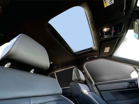 Used 2025 Hyundai Santa Fe Calligraphy image 22