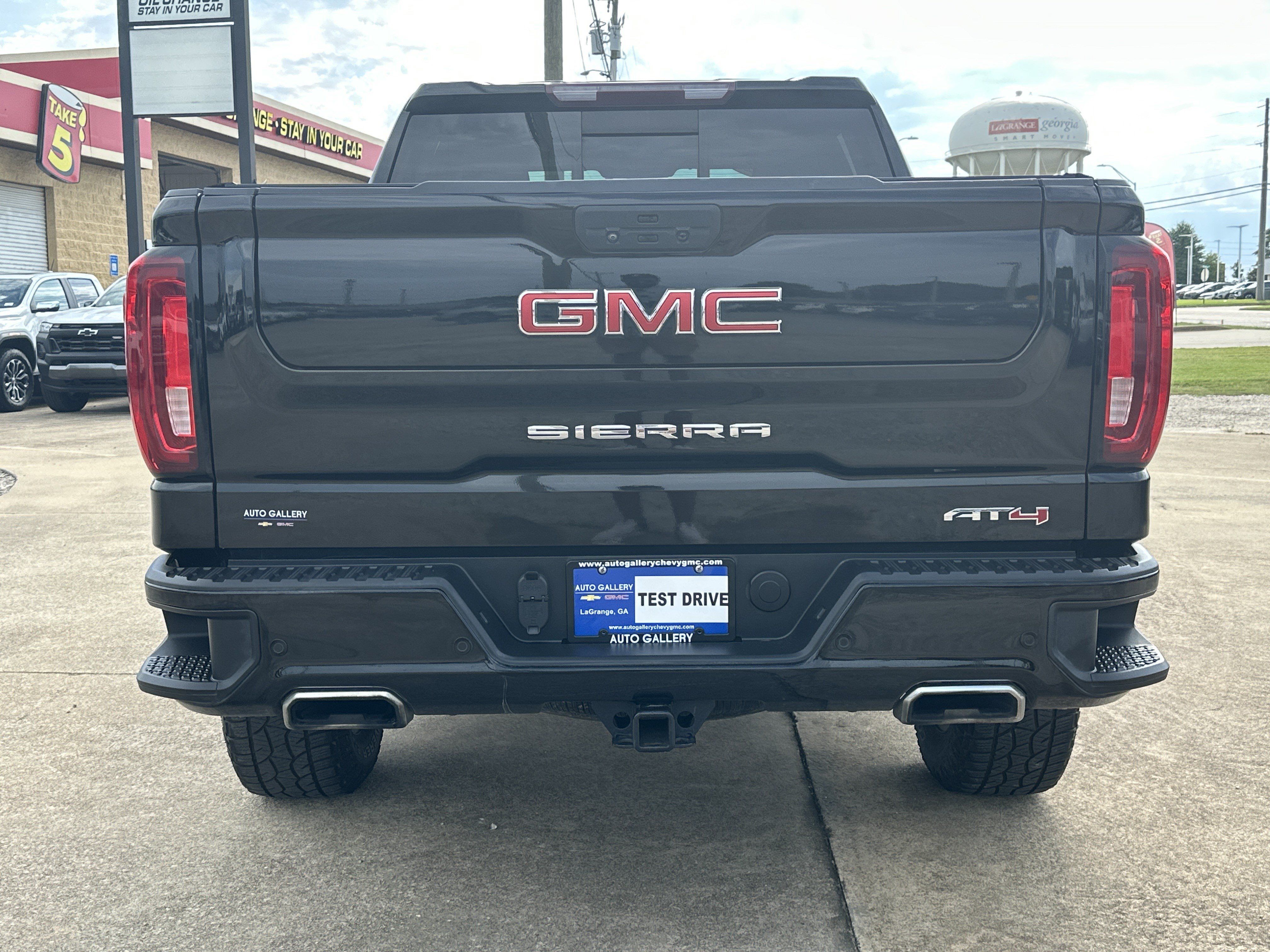 Certified 2022 GMC Sierra 1500 AT4 w/ AT4 Premium Package AWD/4WD image 7
