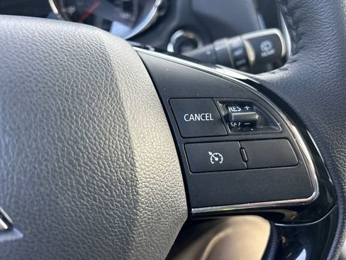 Used 2025 Mitsubishi Outlander Sport SE image 14