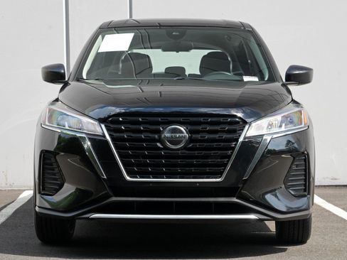 Used 2021 Nissan Kicks S FWD image 6