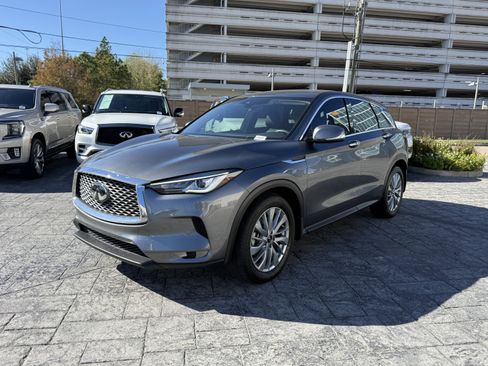 Certified 2025 INFINITI QX50 Pure image 3