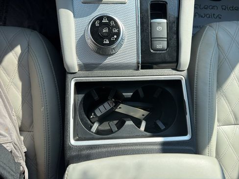 Used 2022 Mitsubishi Outlander SEL AWD/4WD image 25