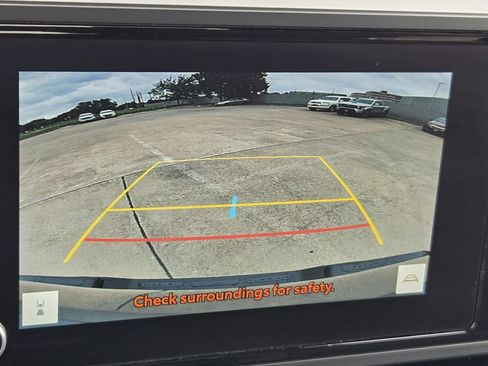 Used 2025 Toyota Tundra SR AWD/4WD image 18