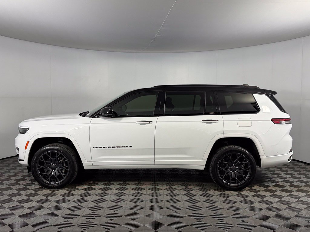Used 2025 Jeep Grand Cherokee L Summit w/ Obsidian Package AWD/4WD image 10