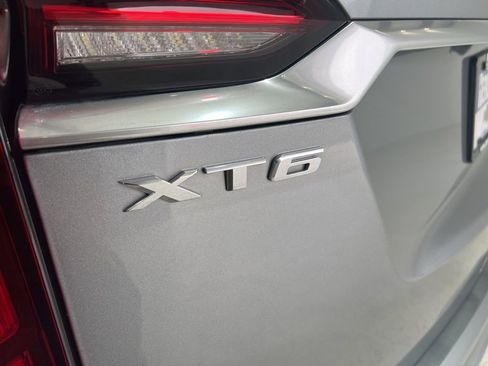 Used 2025 Cadillac XT6 Premium Luxury image 30