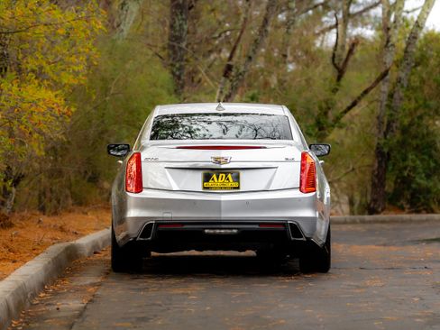 Used 2019 Cadillac CTS Luxury image 34