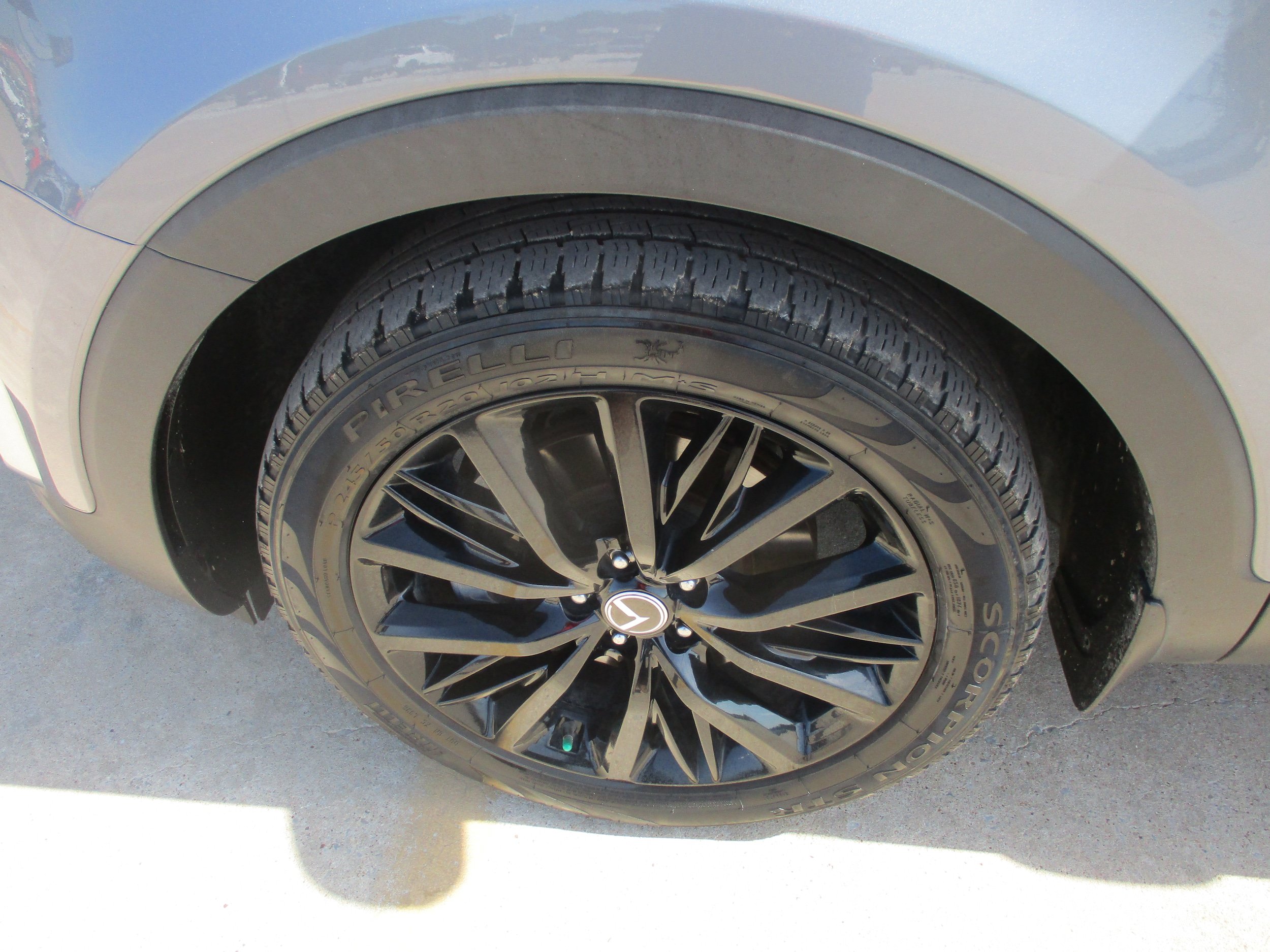 Used 2020 Kia Telluride SX w/ Towing Package AWD/4WD image 3
