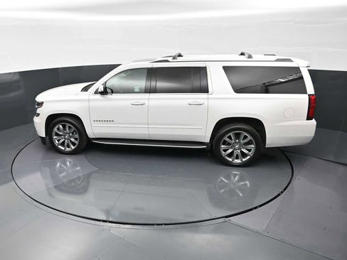 Used 2017 Chevrolet Suburban Premier AWD/4WD image 24