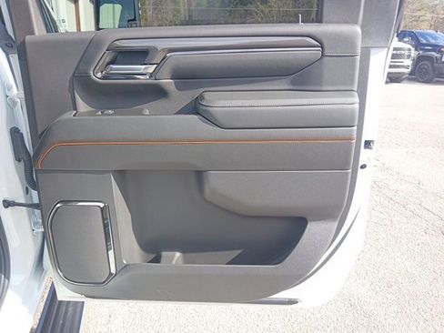 Used 2024 GMC Sierra 2500 AT4 w/ AT4 Premium Plus Package image 32