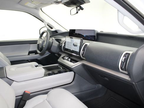 New 2026 Ford Expedition Max Active image 30