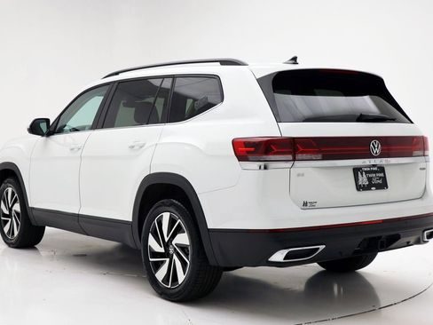 Used 2025 Volkswagen Atlas SE image 7