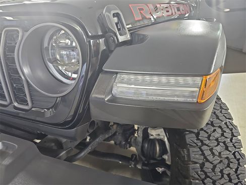 Used 2024 Jeep Wrangler Rubicon w/ Convenience Group image 36